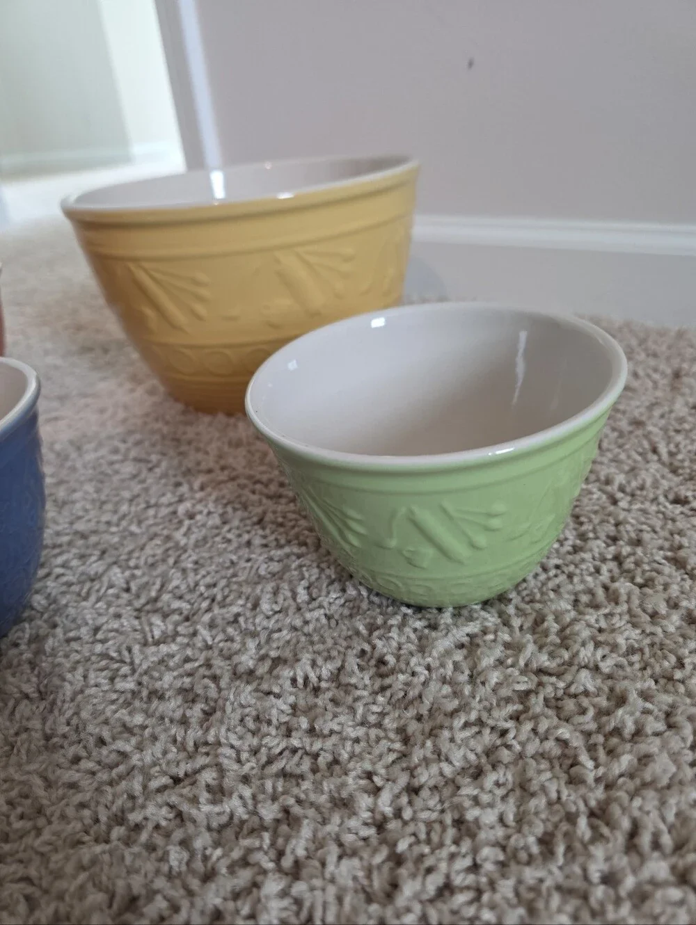 Gooseberry Patch Ceramic Nesting Mixing Bowls Set of 4 Embossed Utensils 2001